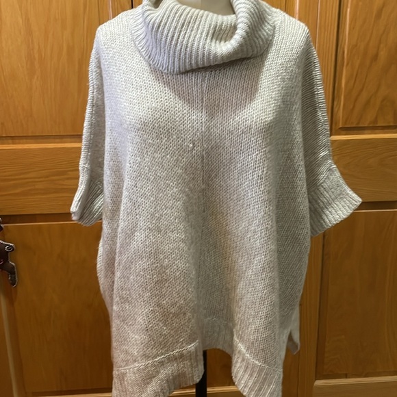 STITCH FIX RD Style Jessika Cowl Neck Poncho - Picture 3 of 10